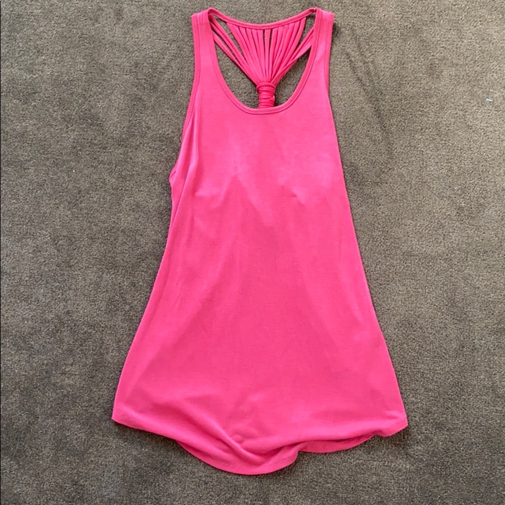 Back knot tunic/tank ❤️💕❤️